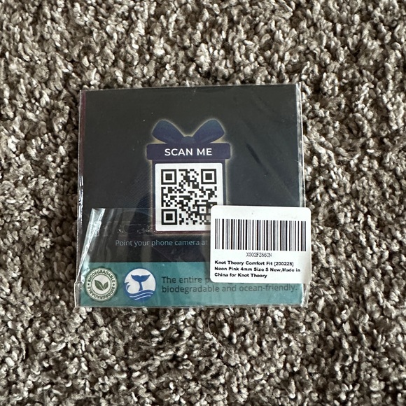 Knot Theory Comfort Fit, Neon Pink 4mm Size 5 NWT silicone ring - Picture 3 of 4